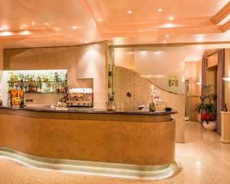 Hotel Diana - Darfo Boario Terme - Front desk