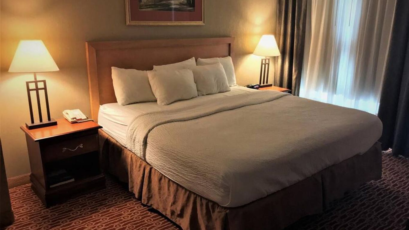 Host Inn an All Suites Hotel