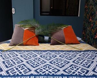 Studio Eden Jacuzzi - Amiens - Yatak Odası