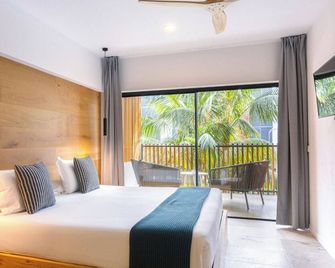 Hotel Las Gaviotas Suites Hotel - קאן פיקאפורט - חדר שינה