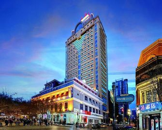 Harbin Jingu Hotel - חרבין - בניין