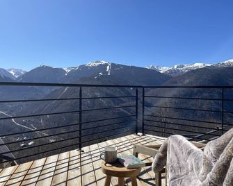 Ax le Chalet Dignaux vue Panoramique sur la Vallée D'ax - Ignaux - Balcon