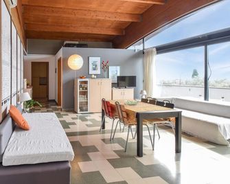 Gorgeous Apartment in Cori With Kitchen - Cori