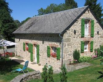 4 GITES of charm 4 - The meadow of the vergnes- fishing pond-hollow-limousin - Bonnat - Edificio