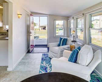 Walk To Beach Pet-Friendly Gem In Scotla - Scotland - Living room