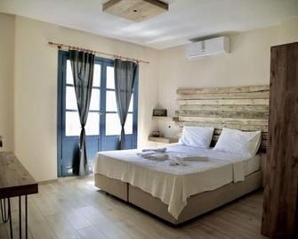 Avlulu Konak Alacati - Alacati - Habitación
