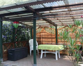 Wohnung mit eigener Terrasse in Wismar - Wismar - Patio