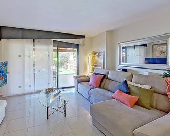 Premium Habitat Sa Tuna - Sant Vicenç de Montalt - Salon