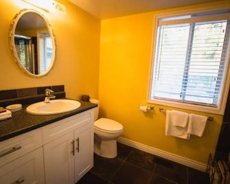 Rae Leigh Heights Bnb - Saanichton - Bad