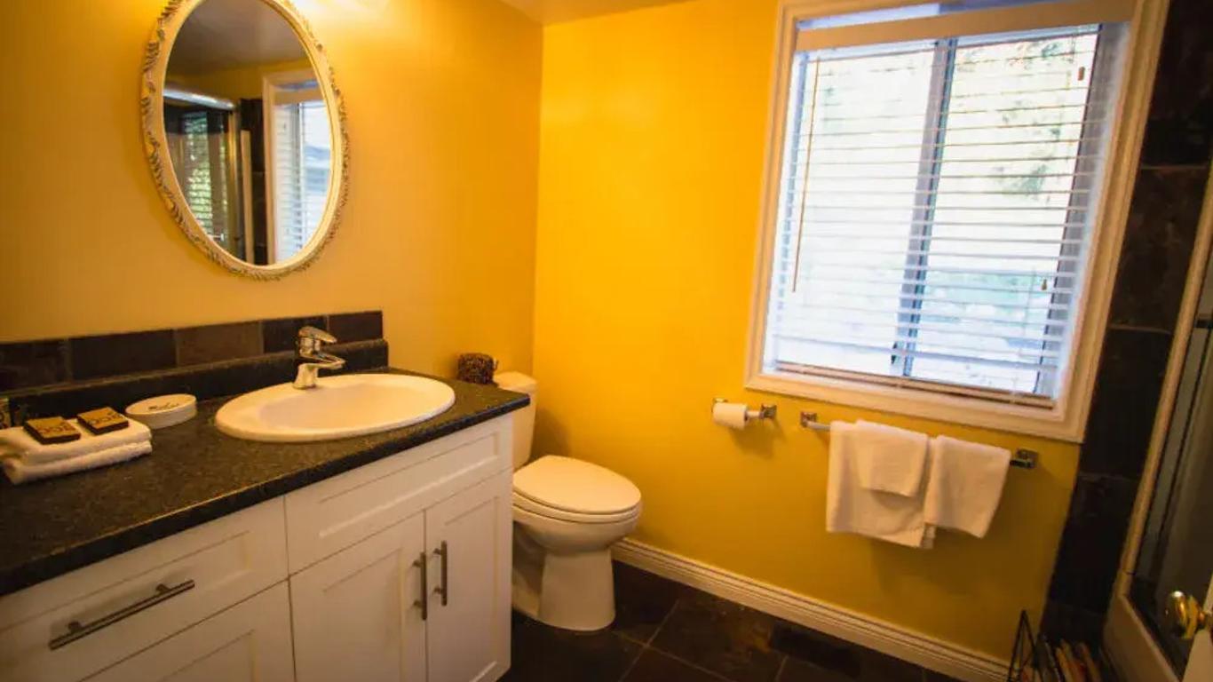 Rae Leigh Heights Bnb