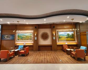Hemangini Hotel Bandung - Bandung - Oleskelutila
