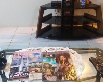 Self Catering Caribbean Home from Home - Montego Bay - Restaurant