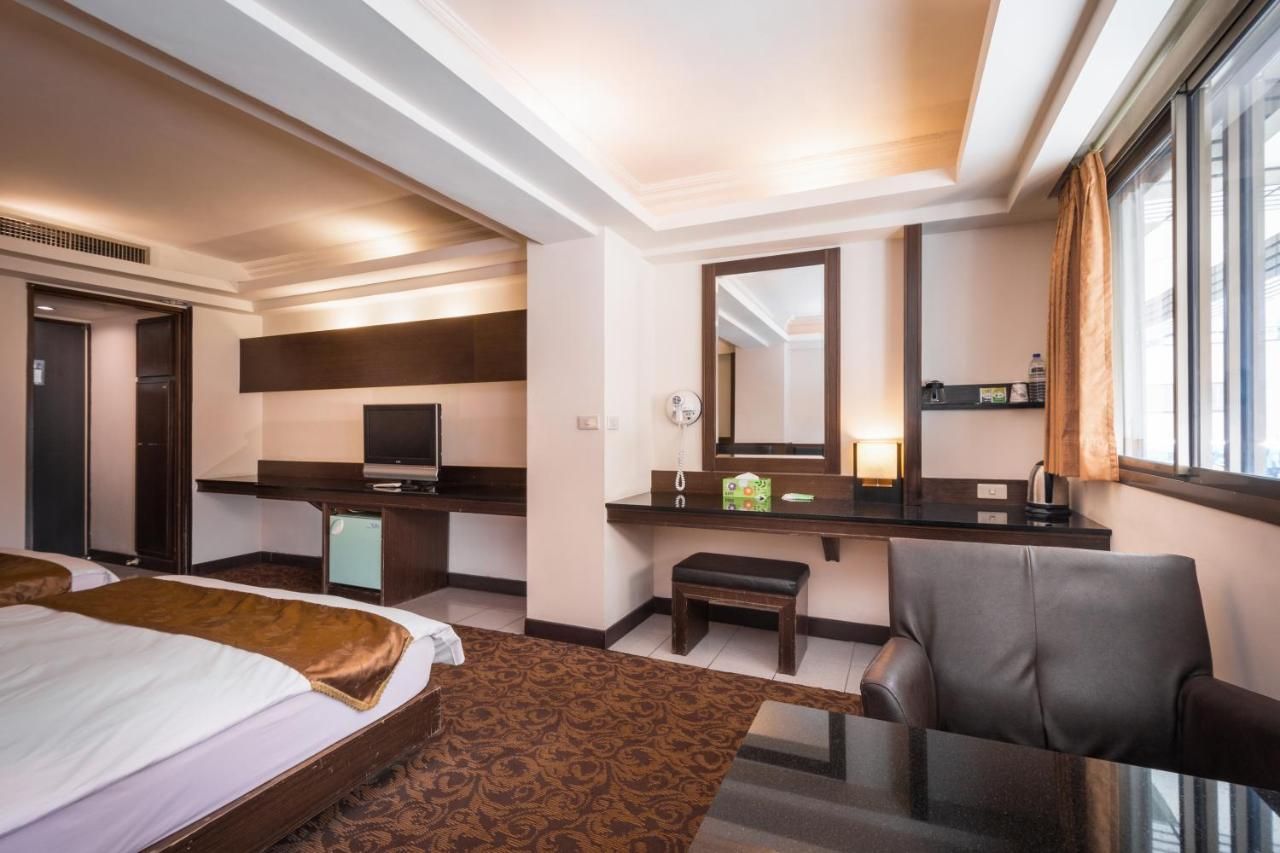 The Enterpriser Hotel thumbnail 3