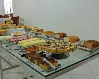 Star Hotel - Itaperuna - Buffet
