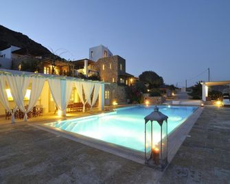 Onar Patmos - Chora - Πισίνα