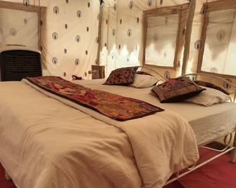 Aroma Desert Safari Camp - Overnight Camping in Jaisalmer - Sām - Habitación