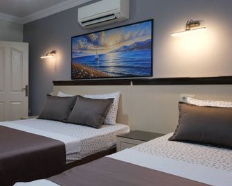 Azak Blue Otel - 歐庫卡拉