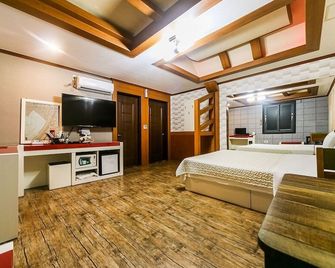 Dreamhill Motel - Gyeongju - Habitación