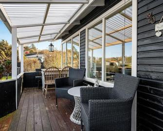 1 Bedroom Lovely Home In Løgstør - Løgstør - Balcony