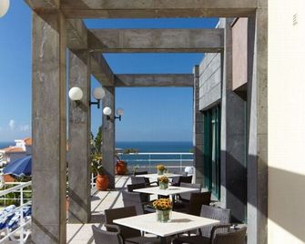 Hotel Escola - Funchal - Balkon