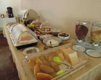 Polyxeni Hotel - Pythagorio - Buffet