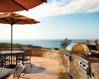 Spacious 2 Bedroom/2Ba villa set on a bluff overlooking the Pacific Ocean. - Newport Coast - Balkong