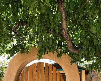 Barranca Plaza Casita - Village life in its old days Best - Abiquiu - Vista del exterior