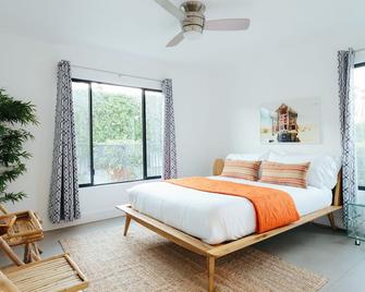 Hotel El Cid by AvantStay Mid-Century Charm with Poolside Cabanas - Palm Springs - Sovrum