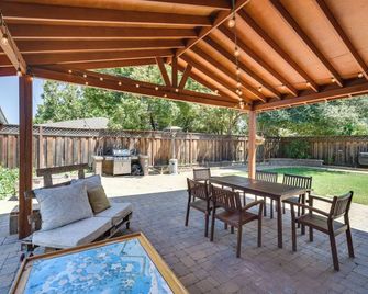 Campbell Vacation Rental about 8 Mi to San Jose! - Campbell - Patio