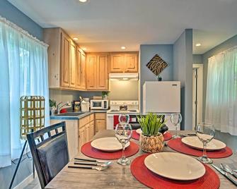 Couples Retreat In Canton with Patio, Trail and Yard! - Canton - Kitchen