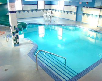 Service Plus Inn and Suites - Grande Prairie - Grande Prairie - Uima-allas