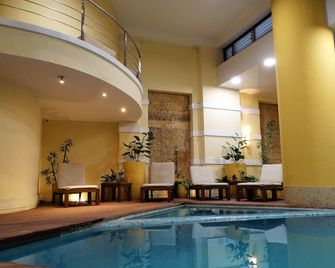 Hotel De La Opera - בוגוטה - בריכה