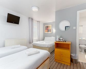 The Sandringham Court Hotel and Apartment - בלקפול - חדר שינה