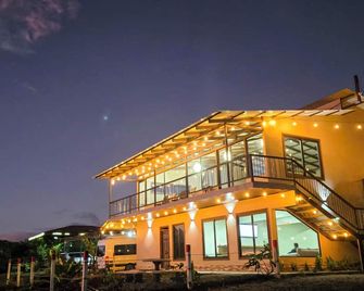 Hotel Almore - Monteverde - Gebouw