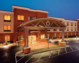 Holiday Inn Express & Suites Bethlehem Arpt-Allentown Area By IHG - Bethlehem - Bina