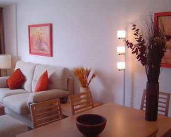 Miraflores Resort - La Cala de Mijas - סלון