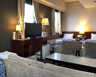 هوتل 28 هيروشيما - هيروشيما - غرفة نوم