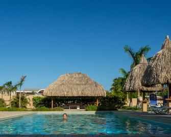 Sirena Resort Curaçao - ווילמסטאד - בריכה