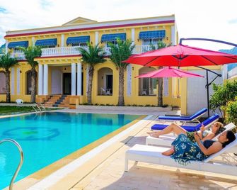 The Green Genius Resort - Púshkar - Piscina