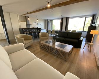 Villa Hortensia half-timbered house, park, quiet, WIFI, wide open spaces - Dormans - Sala de estar
