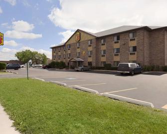 Super 8 by Wyndham Bridgeview/Chicago Area - Bridgeview - Building