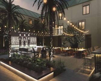 دبل تري باي هيلتون غاينيسفيل - غاينيسفيلي (فلوريدا) - شرفة مرصوفة