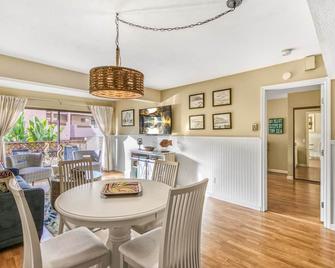 Bahia Vista C50 - Avalon - Dining room