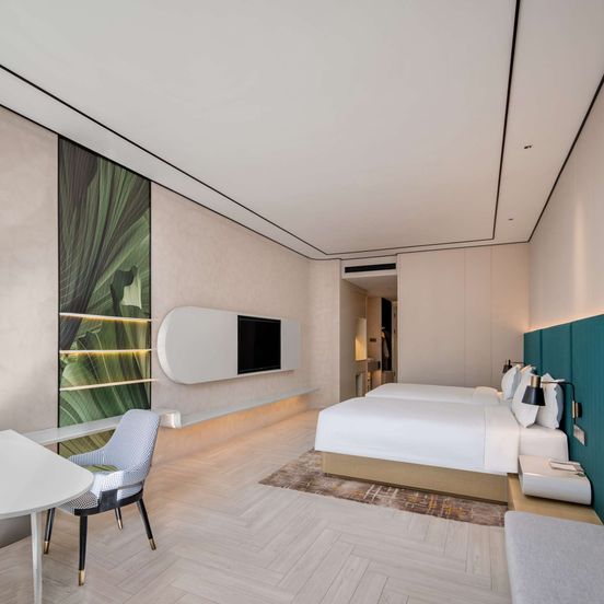 Hilton Garden Inn Nanjing Hexi Olympic Sports Center image 1