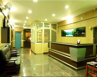 Green Palace Residency - Sultan Bathery - Рецепція