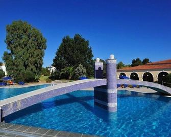 Ilaria Hotel - Laganas - Pool