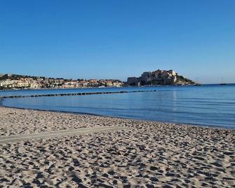Very nice new T3 apartment 200 meters from Calvi beach - Calvi - Beach