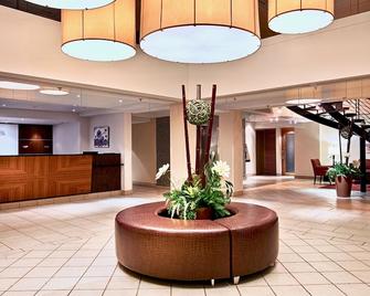 Best Western Plus Montreal Downtown-Hotel Europa - Montreal - Reception