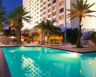 Hilton St. Petersburg Bayfront - St. Petersburg - Piscina