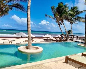 Azucar Hotel Tulum - Tulum - Piscina